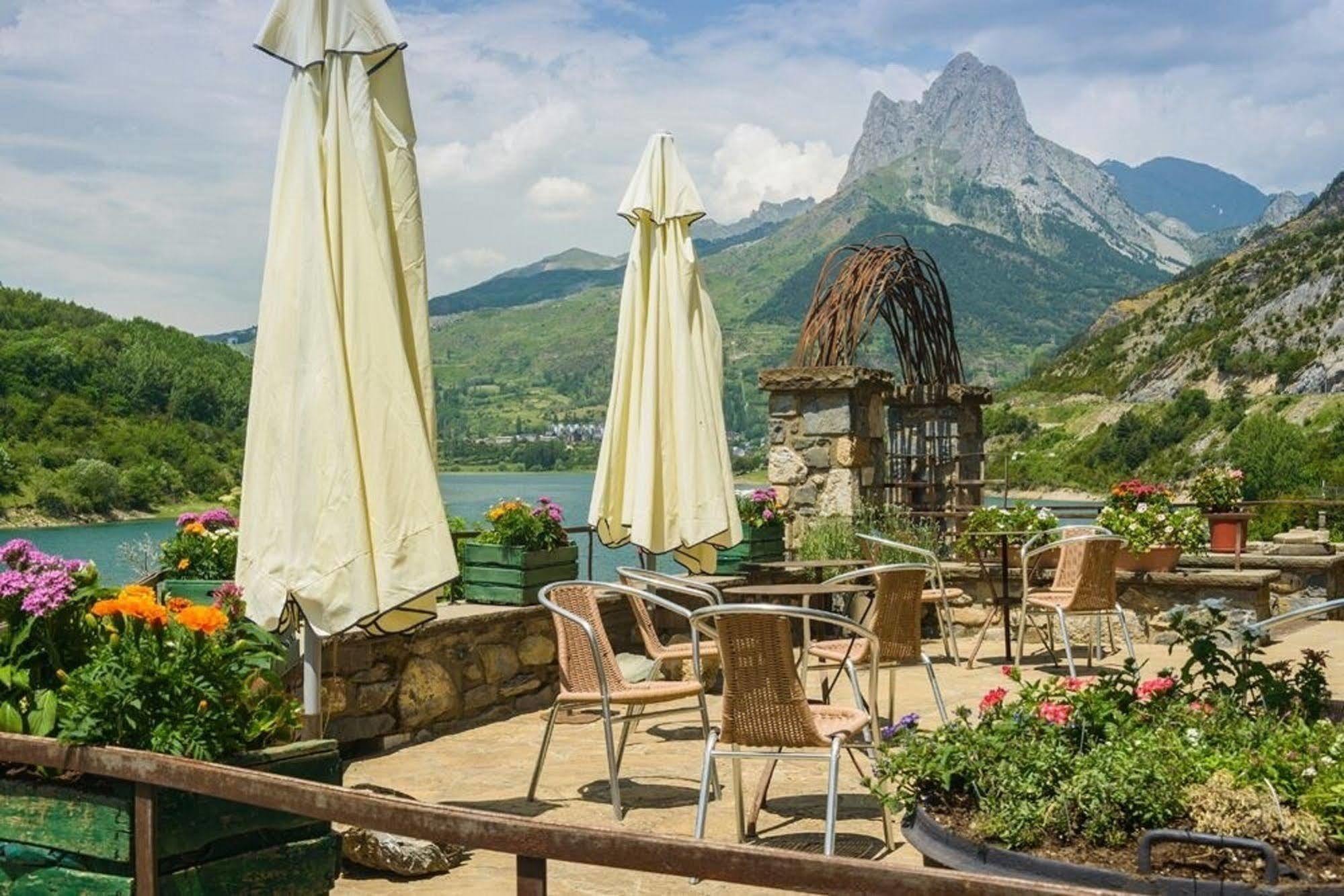 Hotel La Casuena 拉努萨 外观 照片